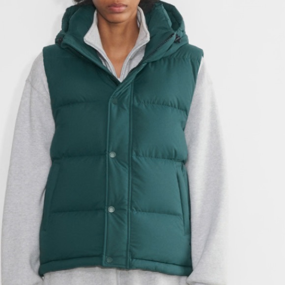 Aritzia Jackets & Blazers - Aritzia TNA Super Puff ClimatteVest Herbage Green Medium |